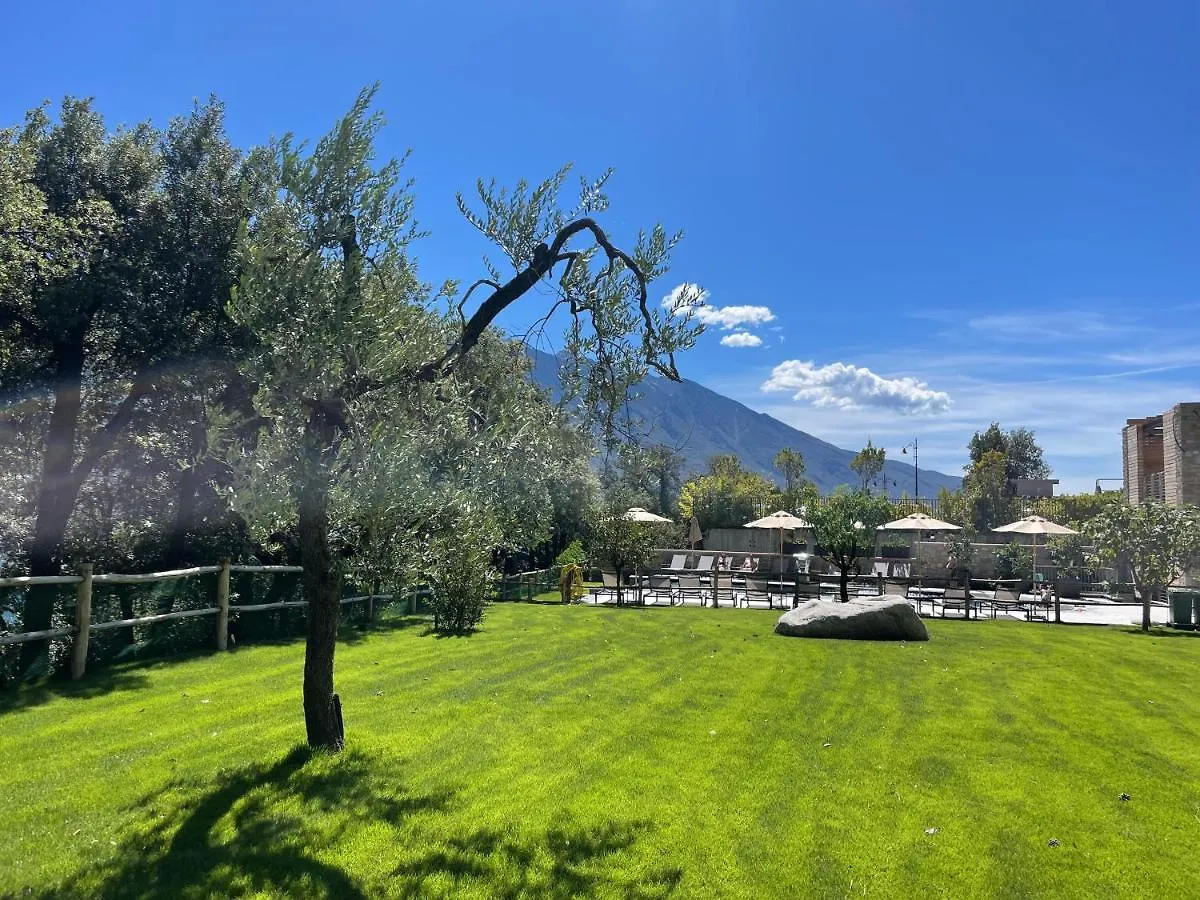 Sibenbras Natural Aparthotel Limone sul Garda