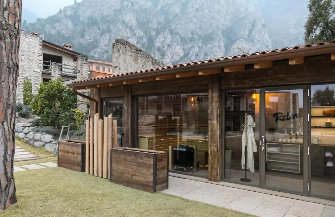 Sibenbras Natural Aparthotel Limone sul Garda