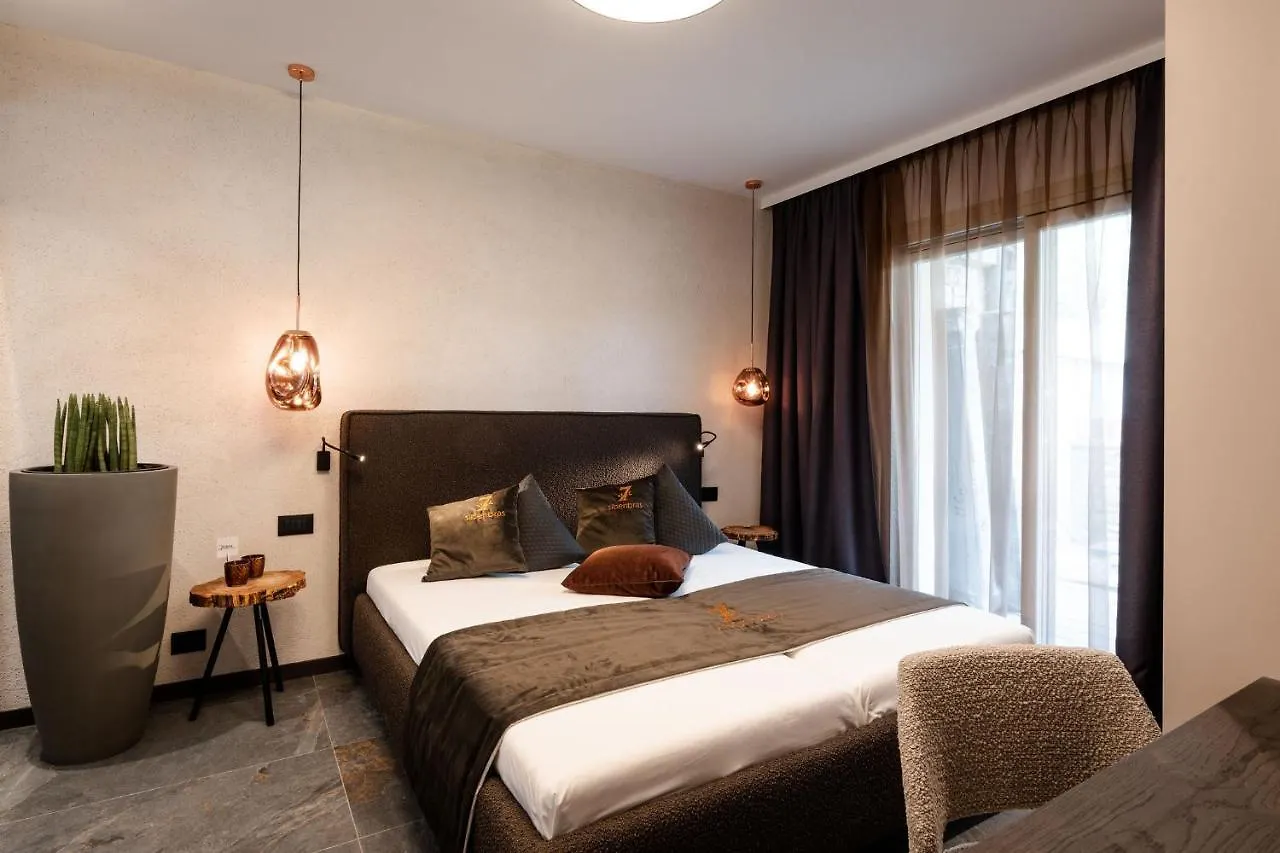 Sibenbras Natural Aparthotel Limone sul Garda